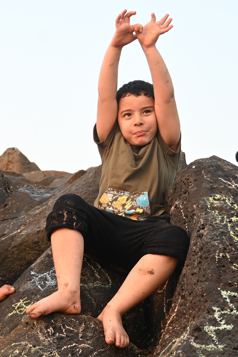 Scribble Dribble Kangaroo Pocket Tee- Olive Green